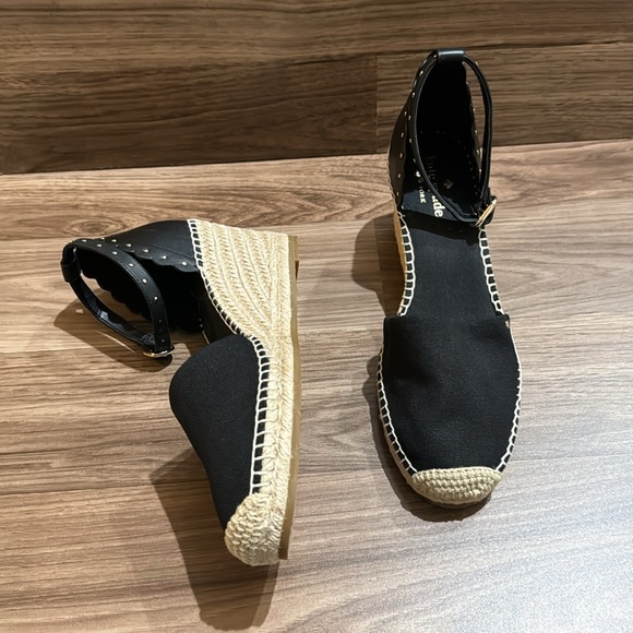 Kate Spade Black Palma Espadrilles Ankle Strap Gold Tone Accent Wedge 8 NWOB - Picture 10 of 17
